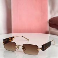 Lunettes de soleil tendance de haute qualité avec verres dégradés en métal orange unisexe UV400, design carré à monture intégrale pour une utilisation en extérieur