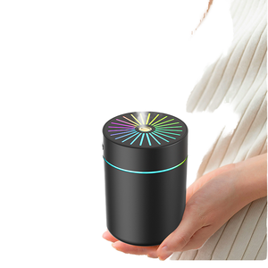 Humidificateur d'<span class=keywords><strong>air</strong></span> portable mini à brume fraîche avec fonction d'aromathérapie, alimenté par USB, en plastique, pour chambre, voiture, bureau, extérieur, hôtel - Product Image 1