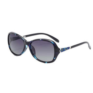 Gafas de Sol Polarizadas para Mujer D8812, Protección UV400, Marco de Metal TR, Lentes TAC Antideslumbrantes, Color Negro C1, para Conducir al Aire Libre y Protegerse del Sol - Product Image 4