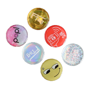 Personalizable RFID NFC Epoxy Pet ID Collar Tag para perros/gatos con un código QR programable y URL modelo ISO - Product Image 1