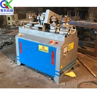 Machine à fabriquer des manches de pelle en bois rond, autres machines pour le travail du bois