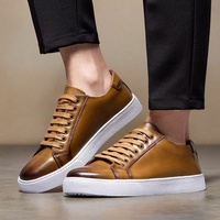 Sepatu Skateboard Kulit Putih Pria Model Sporty dengan Tali, Ukuran 38-49, Bernapas, Lembut, Nyaman untuk Musim Panas dan Dingin, Warna Putih Kuning