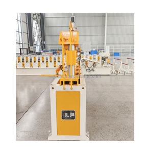 Machine <span class=keywords><strong>simple</strong></span> et automatique hydraulique pour la fabrication de capuchons de toit en Aluzinc avec moteur, engrenages et roulements pour tôles PPGI/galvanisées, facile à utiliser - Product Image 3