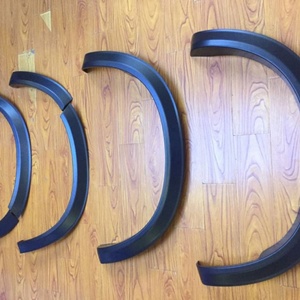 Accesorios para Automóviles KQD, Repuestos de Alta Calidad, Guardabarros de Color Negro para TOYOTA FORTUNER - Product Image 2