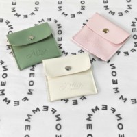 Pochette à bijoux personnalisée en microfibre avec logo, pochette à bijoux en cuir PU gaufré pour ranger colliers, boucles d'oreilles, bagues