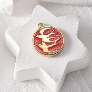 Pendentifs Breloques en Gros pour Bijoux de Mode, Breloques Rétro en Acier Inoxydable Fin, Pendentifs Ronds Émaillés Colorés Motif Héron - Product Image 4