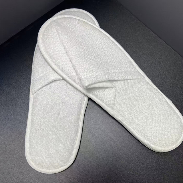 Luxury In-Room Hotel Slippers Disposable for Guests With Personalized Design Hotel Disposable Slippers