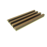 Échantillon gratuit de style moderne Panneau mural à lamelles cannelées 3D en WPC avec revêtement en bois plastique composite imperméable