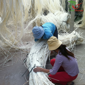 ราคาดีที่สุด วัสดุงานฝีมือเฟอร์นิเจอร์ แบรนด์ HNIECO แกนหวายฟอกขาว ขนาด 2.0 มม. 2.5 มม. 3.0 มม. ผลิตในเวียดนาม แบบมัดเป็นชุด - Product Image 1