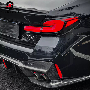 Diffuseur arrière de feu de freinage à LED en fibre de carbone M5 <span class=keywords><strong>F90</strong></span> pour <span class=keywords><strong>BMW</strong></span> Série 5 G30 <span class=keywords><strong>530i</strong></span> 540i 550i M5 <span class=keywords><strong>F90</strong></span> Séparateur de lèvre de pare-chocs arrière - Product Image 3
