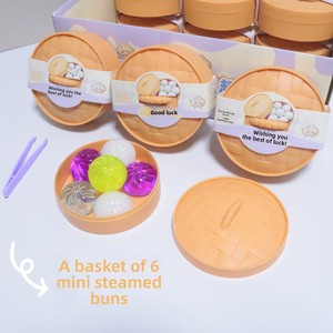 Grandes boules de simulation anti-stress à pincer, à rebond lent, en forme de pains de porc barbecue, de pâtes et de Xiaolongbao, jouets amusants QMU-009 - Product Image 3