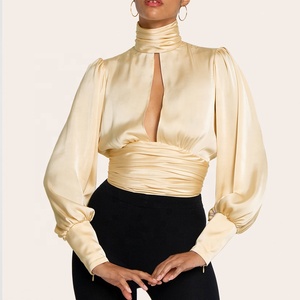 <span class=keywords><strong>Blusa</strong></span> de Satén para Mujer, <span class=keywords><strong>Espalda</strong></span> Descubierta con Lazada Ajustable, Estilo Nocturno, Color Champán, Manga Larga con Volantes, Satén de Poliéster - Product Image 1