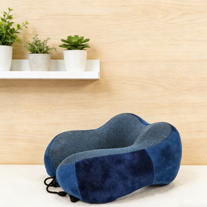 Almohada de Viaje en Forma de U Personalizable, Ergonómica, de Espuma Viscoelástica Ligera para Dormir, Acampar, Viajar en Auto, Avión y para Lactancia - Product Image 2