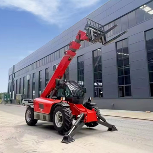 Carrelli Elevatori Telescopici Possono Essere Dotati di Accessori Come Forche, Piattaforme di Lavoro e Forche per Balle di Fieno - Product Image 1