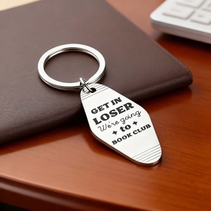Porte-clés souvenir d'hôtel de haute qualité en alliage de zinc, imperméable, avec logo doré imprimé en relief et forme personnalisée - Product Image 4