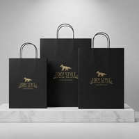 Sac en papier d'art de luxe de marque avec pelliculage mat et logo doré pour vêtements de mode haut de gamme