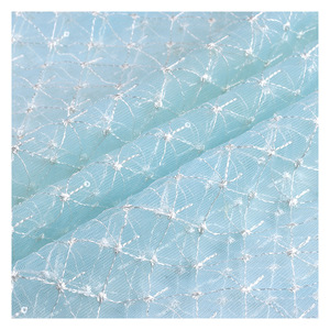 <span class=keywords><strong>Tela</strong></span> de encaje de lentejuelas púrpura claro bordada con forma de <span class=keywords><strong>cuadros</strong></span> populares para vestidos - Product Image 1
