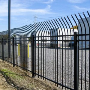 Clôture de sécurité robuste en acier tubulaire à 3 rails pour la sécurité des jardins extérieurs avec modélisation 3D - Product Image 1