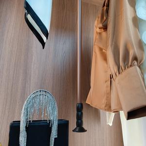 Ventes chaudes : Support mural en aluminium à un seul niveau, à fermeture douce, avec rail de suspension pour vêtements, gain de place - Product Image 3