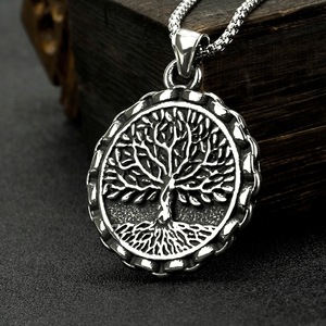 Collar con colgante de acero inoxidable para hombre, diseño de árbol de la vida, estilo vikingo, joyería de regalo - Product Image 3