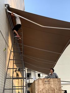 Pare-soleil en aluminium/Pare-soleil électrique pour terrasse extérieure Pare-soleil rétractable pour terrasse Auvent 4x4 Auvents rétractables réglables en aluminium - Product Image 6