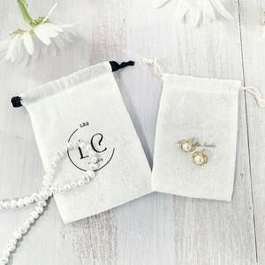 Sacs à cordon en lin personnalisés en gros, emballage cadeau, logo personnalisé, petit sac à poussière à cordon - Product Image 2