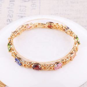 2025 Nueva joyería de lujo de moda de alta calidad 18K chapado en oro AAA Cubic Zirconia CZ Chian Charm pulsera para mujer - Product Image 5