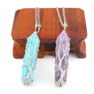 Collier pendentif en forme de feuille de cristal de <span class=keywords><strong>pierre</strong></span> naturelle brute enveloppé à la main de style pastoral pour femmes, chaîne en alliage en forme de croix, arbre porte-bonheur - Product Image 3