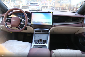 Voitures d'<span class=keywords><strong>occasion</strong></span> BYD Seal DM 2023 DM-i 1.5T 121KM Modèle phare Hybride rechargeable Faible kilométrage Véhicule d'<span class=keywords><strong>occasion</strong></span> <span class=keywords><strong>Voiture</strong></span> pré-aimée - Product Image 5