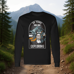 T-shirt a maniche lunghe per il 50° compleanno, per escursionisti, design per la celebrazione di un importante anniversario - Product Image 3