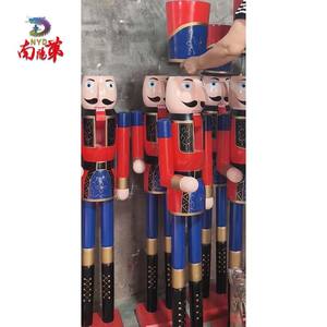 Fabricant 1.5/1.8/2.0 pieds avec des motifs de personnages de taille personnalisable Décoration <span class=keywords><strong>casse</strong></span>-<span class=keywords><strong>noisette</strong></span> de haute qualité pour parc commercial - Product Image 5