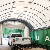 Garage conteneur à charpente simple 20x40 pieds avec porte enroulable pour le stockage d'équipements, montage sans soudure par boulons