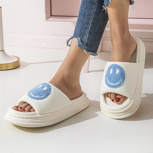 Quà Tặng Valentine Bán Buôn Ánh Sáng Phụ Nữ Mùa Hè Nụ Cười Cảm Xúc Khuôn Mặt Trong Nhà Dép Phẳng Nhà Mát <span class=keywords><strong>Slide</strong></span> Dễ Thương Kid Dép Đi Trong Nhà - Product Image 3