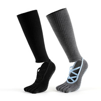 Chaussettes de yoga croisées pour femmes avec dos nu antidérapant à cinq orteils Mid Tube Pilates Floor
