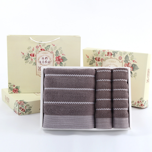 Ensemble de 3 serviettes de bain en coton pur avec logo personnalisé, très vendu, <span class=keywords><strong>serviette</strong></span> de <span class=keywords><strong>mariage</strong></span> avec emballage en boîte cadeau - Product Image 6