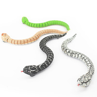 Niños novedad electrónica simulación realista IR infrarrojo Control remoto serpiente de cascabel Rc serpiente juguetes regalo de cumpleaños