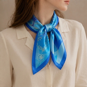 Pañuelo Cuadrado de Satén de Seda Estampado Personalizado 60x60cm con Diseño de Árbol Azul, Pañuelo para el Cuello, Diadema, Accesorio para Bolsos - Product Image 4