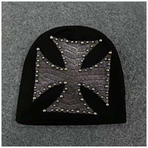Gorro de Moda Urbana para Hombre y Mujer, Diseño Único con Remaches de Cuero, Novedad de Otoño - Product Image 3