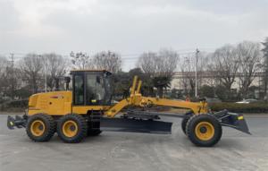 Niveleuse à moteur GR165 15000KG avec ripper et pelle à neige - Product Image 2
