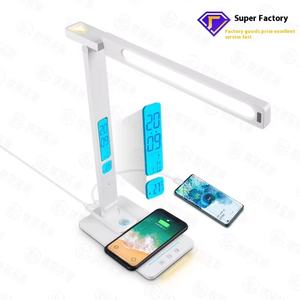 Lámpara de Escritorio con Calendario 2025 de Estilo Moderno Personalizada, Plegable, con Salida USB, Carga Inalámbrica de 10W, Calendario Perpetuo, Alimentada por Batería - Product Image 3