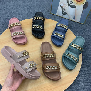 Chaussures à chaîne en plastique pour femmes Nouveaux styles Chaussures élégantes de luxe Femmes élégantes <span class=keywords><strong>Chaussons</strong></span> tendance 2023 - Product Image 2