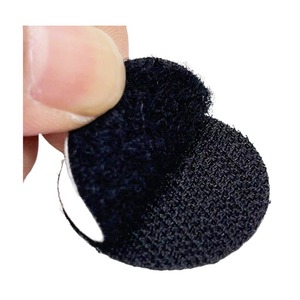 Nhà Máy Nhiệm Vụ Nặng Nề Cổ Đen Vòng 100% Nylon Velcroes Dots Dính Ủng Hộ Đôi Bên Móc Và Vòng Lặp Băng Cho Đồ Chơi Hộ Gia Đình - Product Image 4