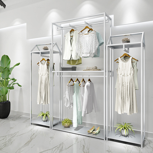 Centro commerciale <span class=keywords><strong>negozio</strong></span> <span class=keywords><strong>di</strong></span> <span class=keywords><strong>abbigliamento</strong></span> <span class=keywords><strong>di</strong></span> visualizzazione scaffale spot doppio-strato <span class=keywords><strong>di</strong></span> oro delle donne <span class=keywords><strong>negozio</strong></span> <span class=keywords><strong>di</strong></span> <span class=keywords><strong>abbigliamento</strong></span> appendere i vestiti cremagliera - Product Image 2