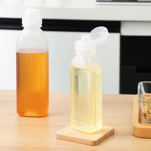 Screaming Oil Bottle Rectangle L Leak Resistant Kitchen Condiment Container - Product Image 4