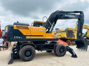 VENTE FLASH HYUNDAI 210W-7 Excavatrice hydraulique en excellent état, sans accident, moteur diesel pleine puissance, pompe hydraulique - Product Image 3