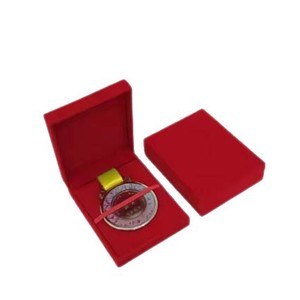 Caja de plástico personalizada con tapa abatible para insignias, 10x8x2.6cm, con almacenamiento para medallas, para pines conmemorativos y monedas. - Product Image 5