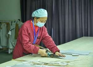 YIZE all'ingrosso rivetto in poliestere moda uomo felpe <span class=keywords><strong>con</strong></span> <span class=keywords><strong>cappuccio</strong></span> pieno Zip up <span class=keywords><strong>felpa</strong></span> <span class=keywords><strong>con</strong></span> le <span class=keywords><strong>corna</strong></span> - Product Image 6