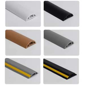 Organizzatore di Cavi Adesivo, Copricavi per Gestione Fili Sotto Scrivania e Battiscopa, Nascondiglio per Cavi - Product Image 4