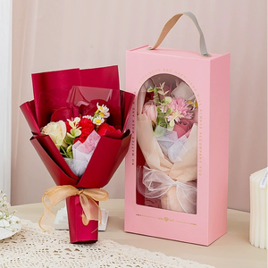 Ramo de flores de jabón con caja de regalo para el día de San Valentín Navidad 11PC Ramo de rosas de jabón - Product Image 2