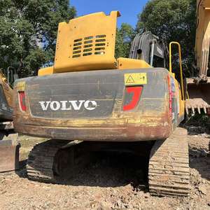 Excavadora de cadenas Volvo EC240 usada, 24 toneladas, 120 kW de potencia, capacidad de cazo de 1.32 m, precio competitivo, bomba no disponible para informe. - Product Image 4